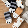 Chaussettes blanches kawaii avec motifs 3D chien et chat pour femmes - Chaudes et confortables