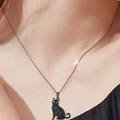 Collier élégant pour femmes avec pendentif chat
