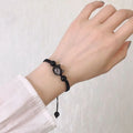 Bracelet tressé chat porte-bonheur rouge - Bijou ajustable pour femmes