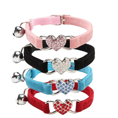 Collier pour chat en velours avec clochette et sécurité ajustable